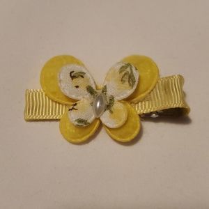 NEW YELLOW BUTTERFLY HAIR CLIPPY